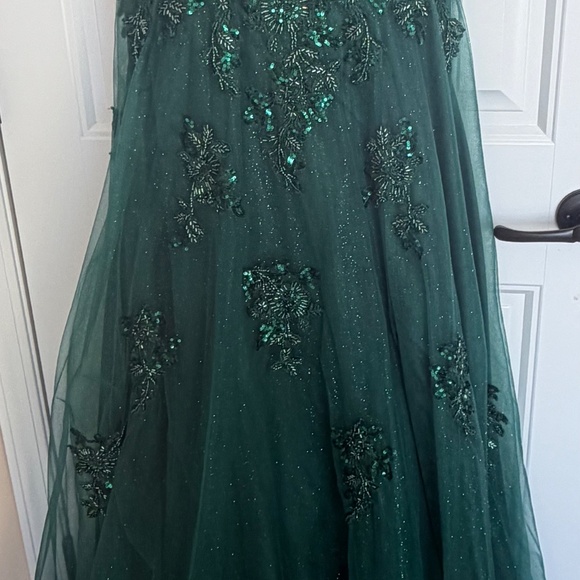 David's Bridal Jules & Cleo Emerald Green Beaded Floral Glitter Tulle Gown - Picture 3 of 7